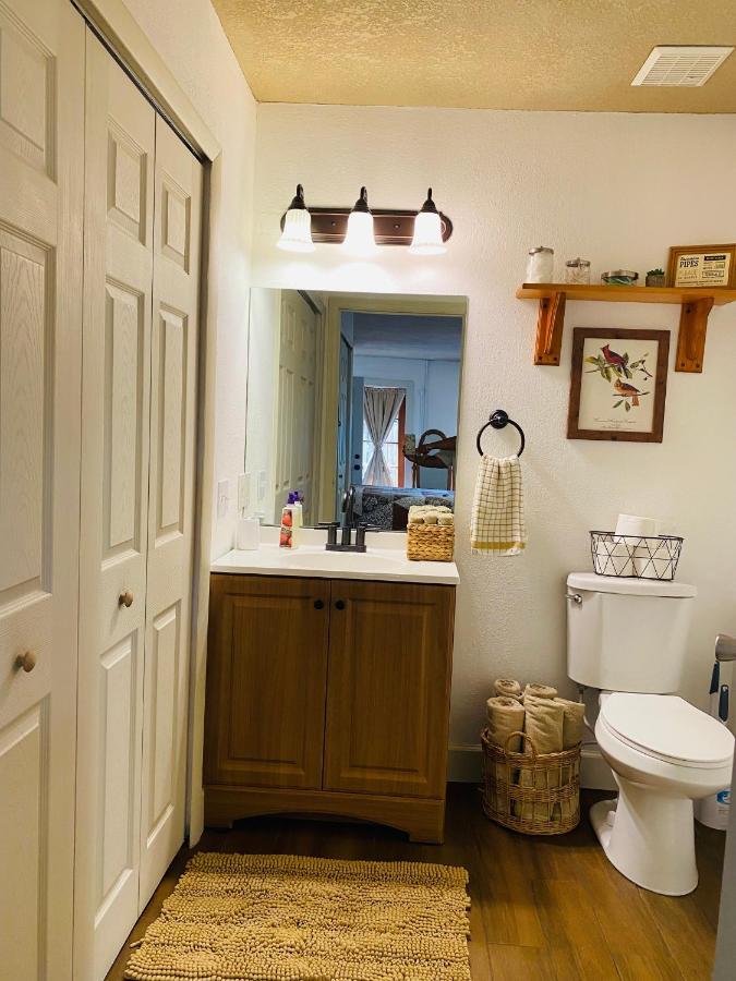 Chic Cozy Country Cot Apartment Lake Placid Exterior photo